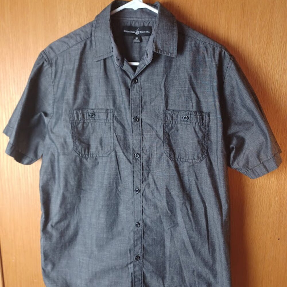 Men's Beverly Hills Polo Club Short Sleeved Button Down Shirt